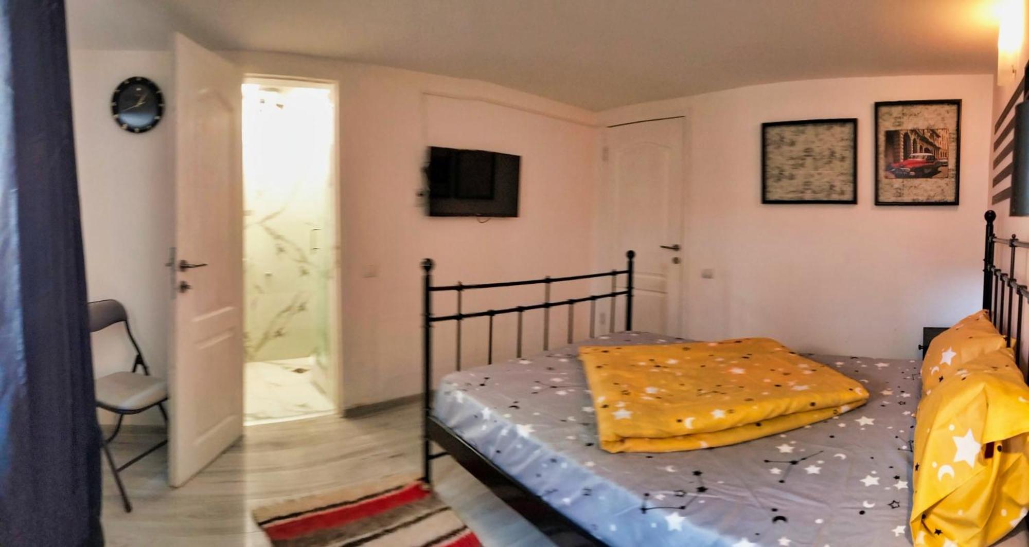 Doi Iepuri Apartment Azuga Luaran gambar